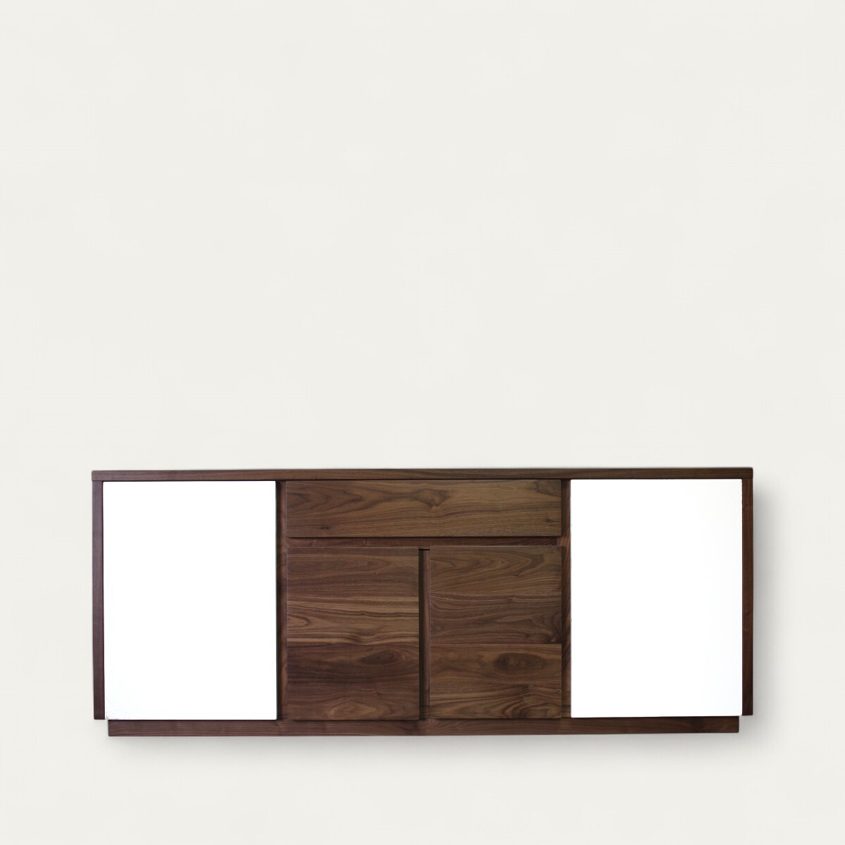 21271_Buffet enfilade solstis 4 portes 1 tiroir noyer naturel et laqué blanc socle en retrait