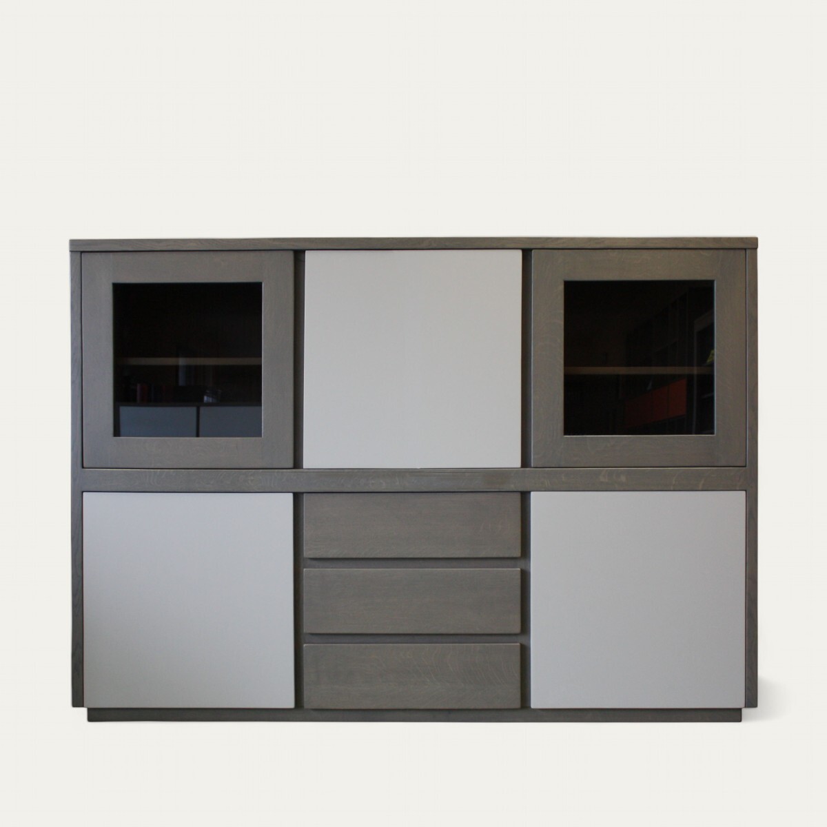 21464_Buffet soltis 3 portes pleines 2 vitrées 3 tiroirs chêne grisé et laqué sur mesure made in france