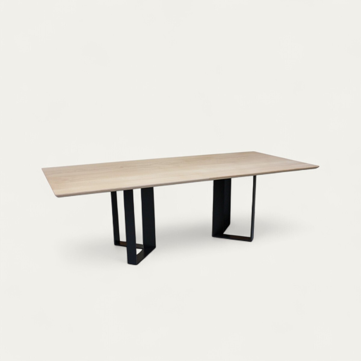 41730_table rectangulaire biseauté chêne blanchi pied métal noir trombone sur mesure avec et sans allonges made in bretagne fabrication sur mesure pirotais