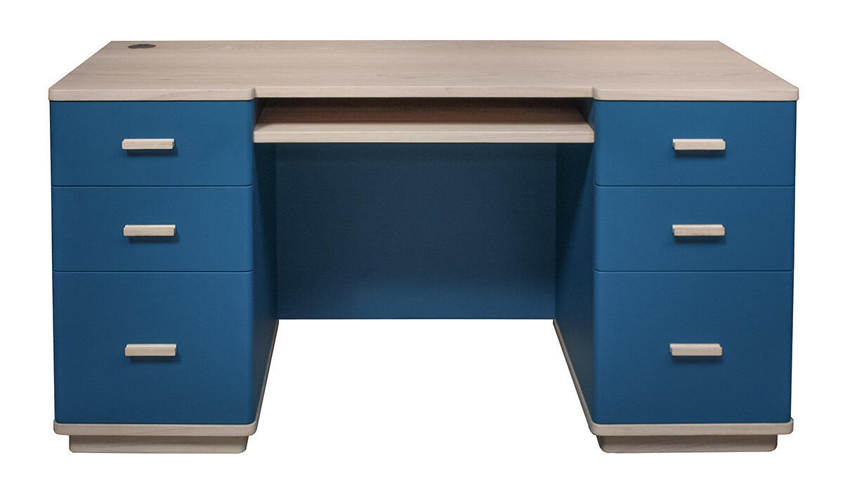 94149_BUREAU Ministre 6 tiroirs dont 2 pour dossiers suspendus 1 niche COOPER chêne blanchi bois massif laqué bleu arrondis personnalisable sur mesure made in France Pirotais meubles blanc