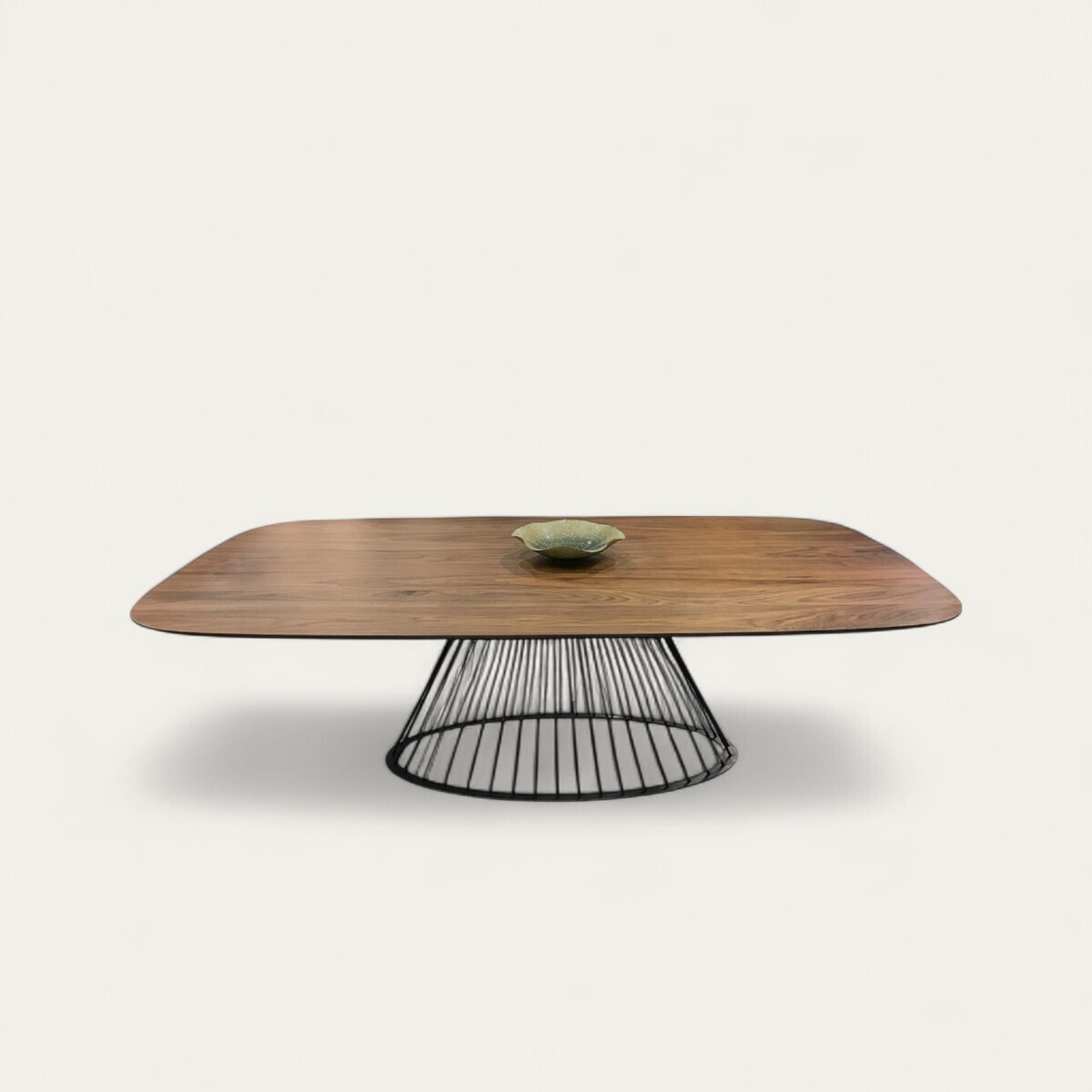 M1745 table ovale noyer naturel bois massif chant biseauté piétement métal cage noir fabrication française Bretagne Rennes Avranches