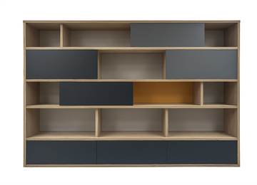 65450_Bibliothèque 4 portes coulissantes 3 tioirs chêne blanchi massif et laqué gris case jaune curncuma sur mesure personnalisable made in bretagne Romagné