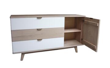 93363d_commode cooper 3 tiroirs 1 porte sur coulisses avec ralentisseurs chêne extra blanchi bois massif et laqué blanc poignée dorée brossée sur mesure made in bretagne axe Rennes Fougères Avranches