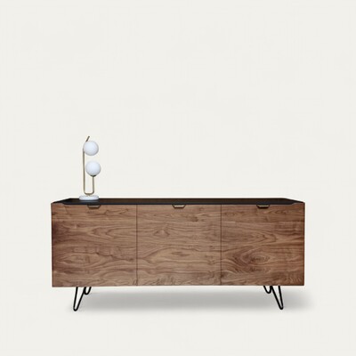 B1160_Buffet 3 portes ralentisseurs noyer naturel bois massif laqué noir poignée dorée pied métal épingle étagères bois fabrication française Rennes Avranches