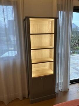Bibliothèque chêne blanchi et laqué éclairage leds personnalisable
