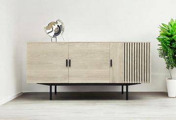 T1160_Buffet Tempo 3 portes chêne blanchi massif tasseaux pied bateau métal noir sur mesure personnalisable made in betagne Rennnes Avranches-Photoroom